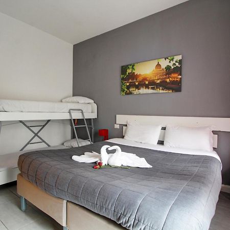 Hotel Domus Viatoris Roma Exterior foto