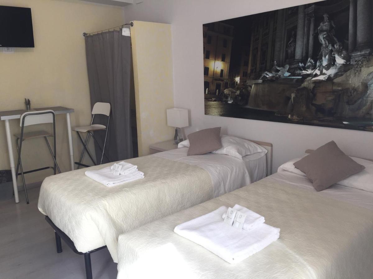 Hotel Domus Viatoris Roma Exterior foto