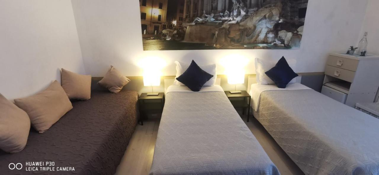 Hotel Domus Viatoris Roma Exterior foto