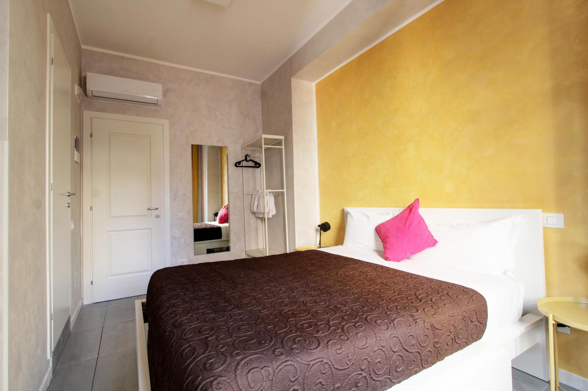 Hotel Domus Viatoris Roma Exterior foto