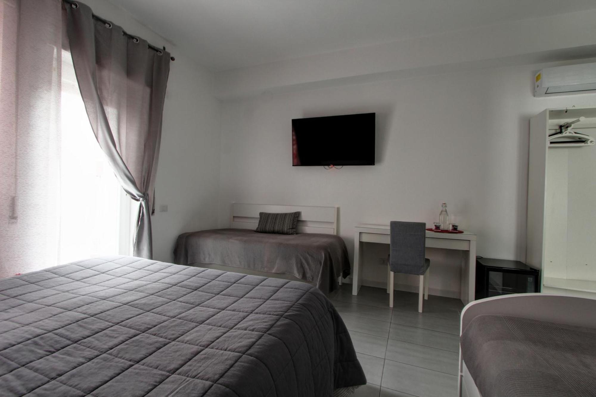 Hotel Domus Viatoris Roma Exterior foto